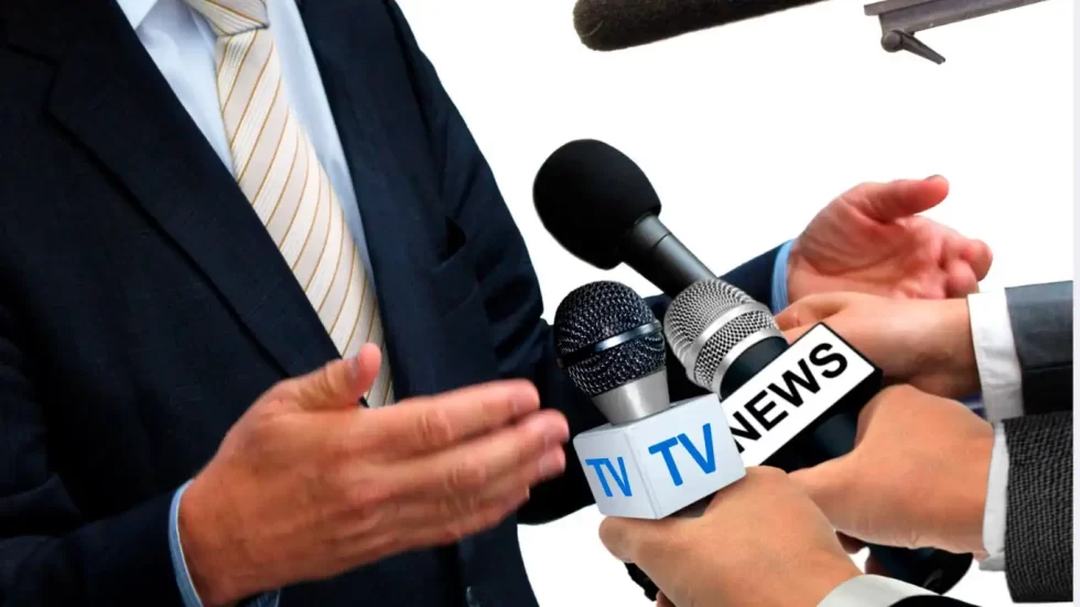 Dressing for Television: What Spokespersons Need to Know 1 vestirse para television medios de comunicacion