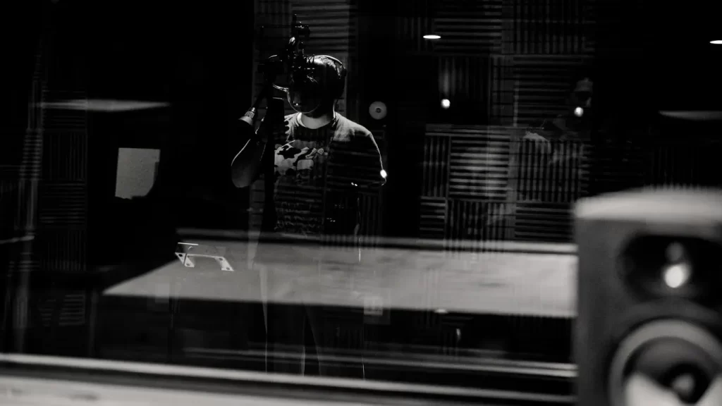 Marketing Digital en la industria musical 1 Artistas como Aitana y Bad Bunny aprovechan el Marketing Digital para viralizar su música y potenciar su imagen artística. Sigue leyendo.