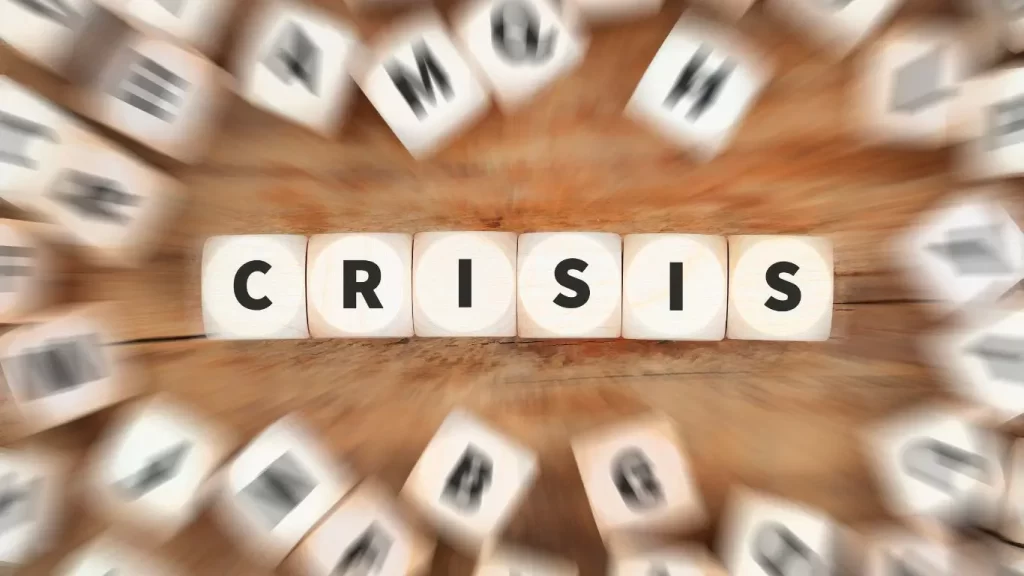 Comunicación en crisis: cinco pasos a seguir 1 Cuando una empresa enfrenta una crisis, un plan sólido de comunicación es clave para salir victoriosa, en este post de blog te contamos más.